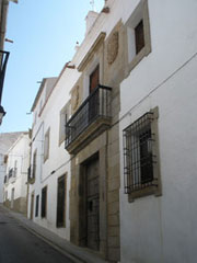 Fachada de la casa de los Oviedo